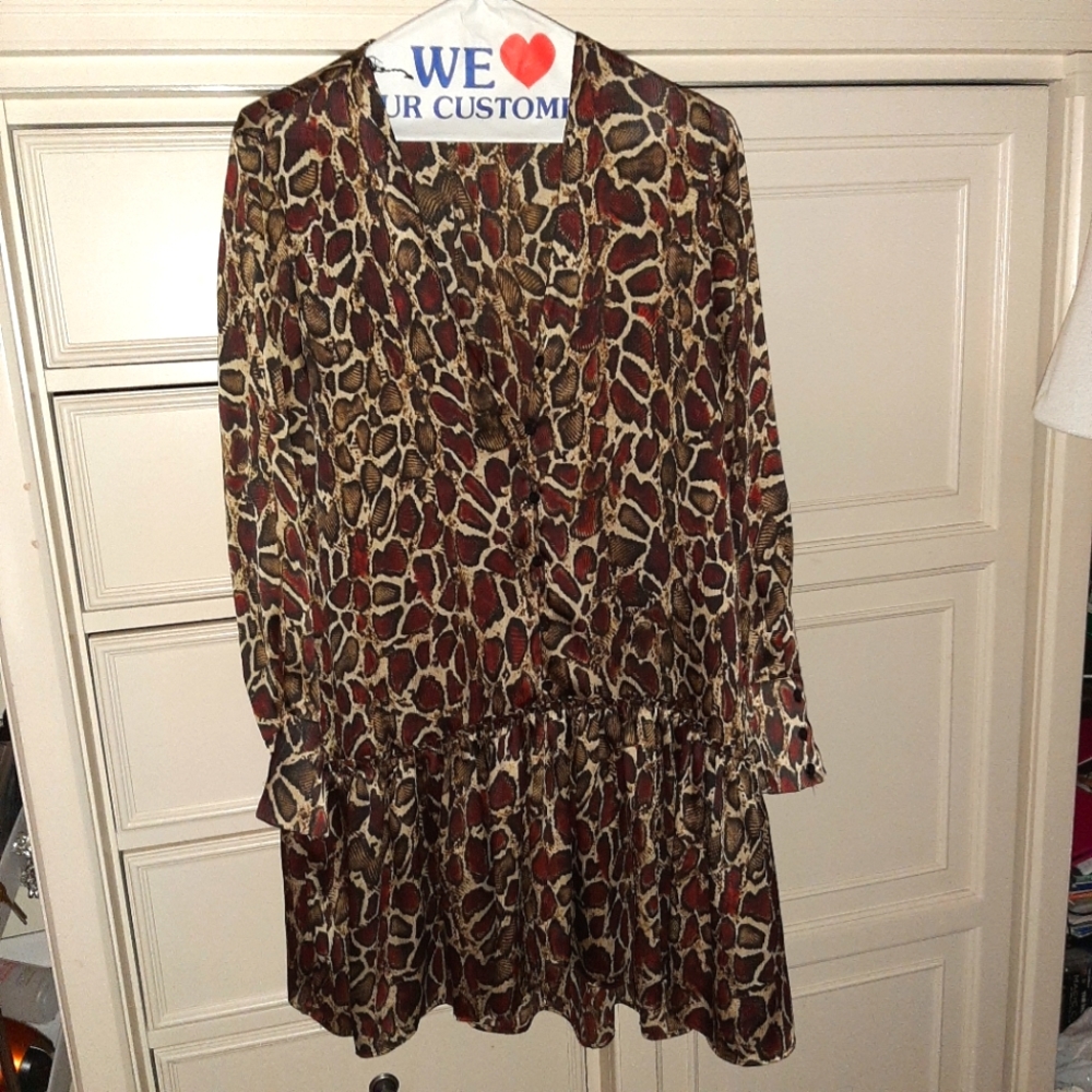 Adorable mini leopard dress